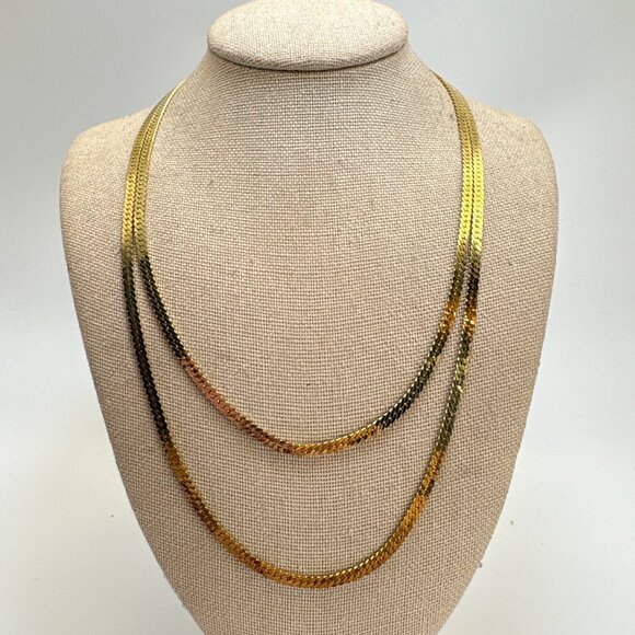 VTG Gold Tone Curb Link Chain Necklace Spring Ring Clasp Size 30" Length - Picture 1 of 15